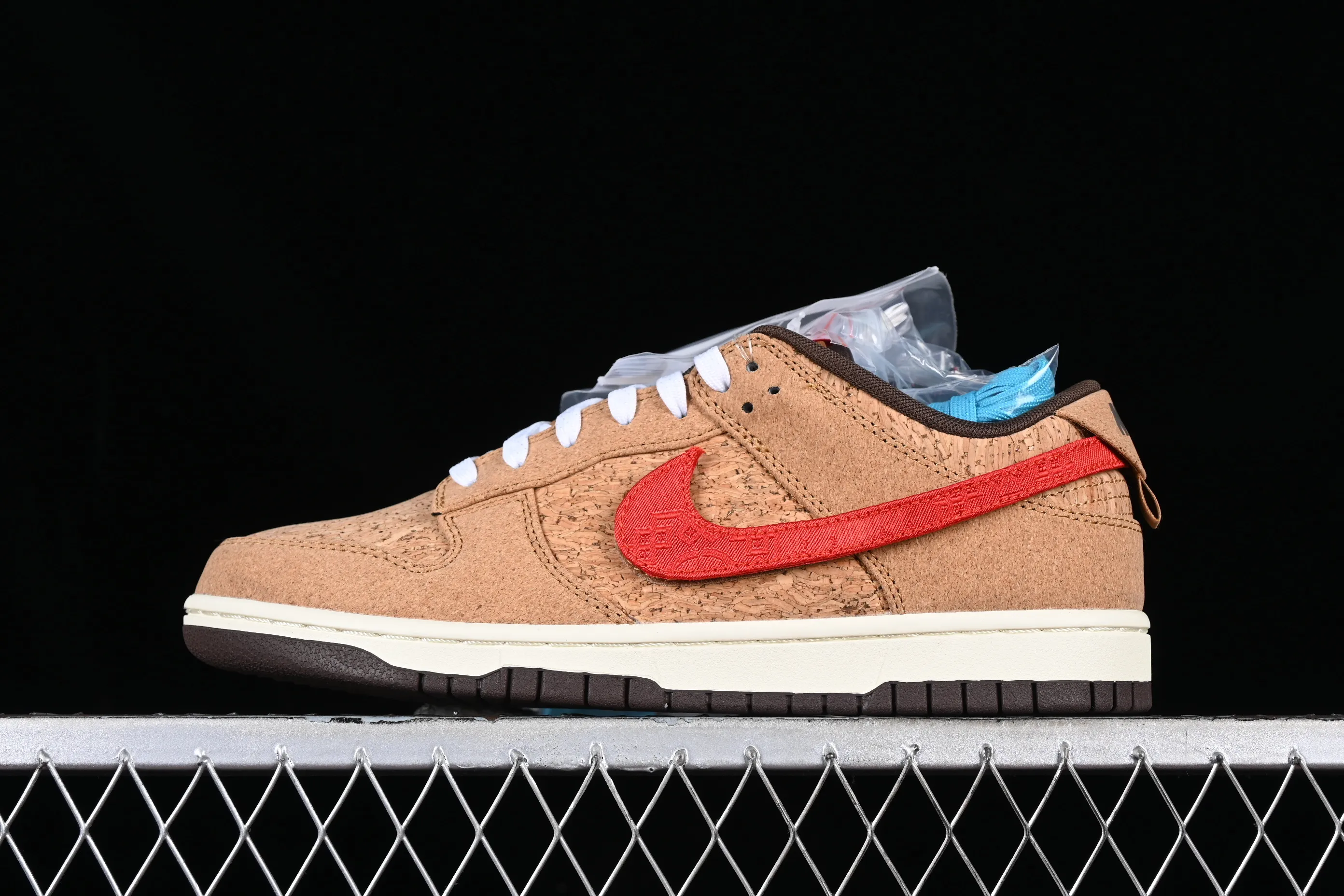 All categories Nk SB Dunk series Nk SB Dunk Low low-top sneakers C version Clot x Nk Dunk SB Low "Cork" cork joint model SB low-top casual sneakers FN0317-121
